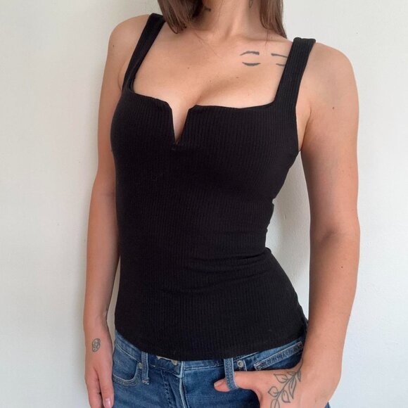 Fitted black ribbed tank top Reformation - Picture 4 of 6